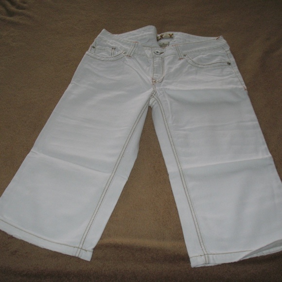 Roxy Quiksilver Demin Capris White Color Sz 13 B3 - Picture 1 of 2